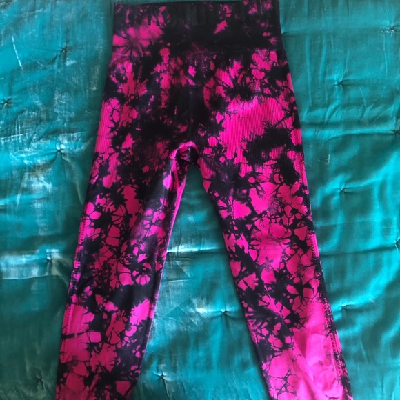 Pink seamless leggings - Picture 2 of 3